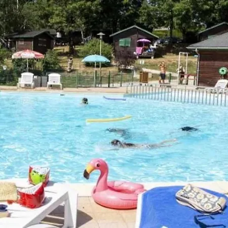 Chalet Chalet 3 Etoiles - Piscine - Ccafecf Tauves